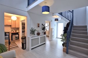 Photo 25- click for photo gallery